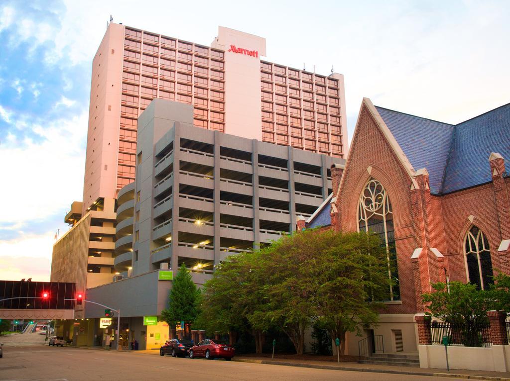 Jackson Downtown Convention Center Hotel Exterior photo